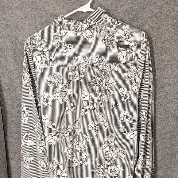 New! Women's 16W Black and White Button Up Blouse - Picture 2 of 5